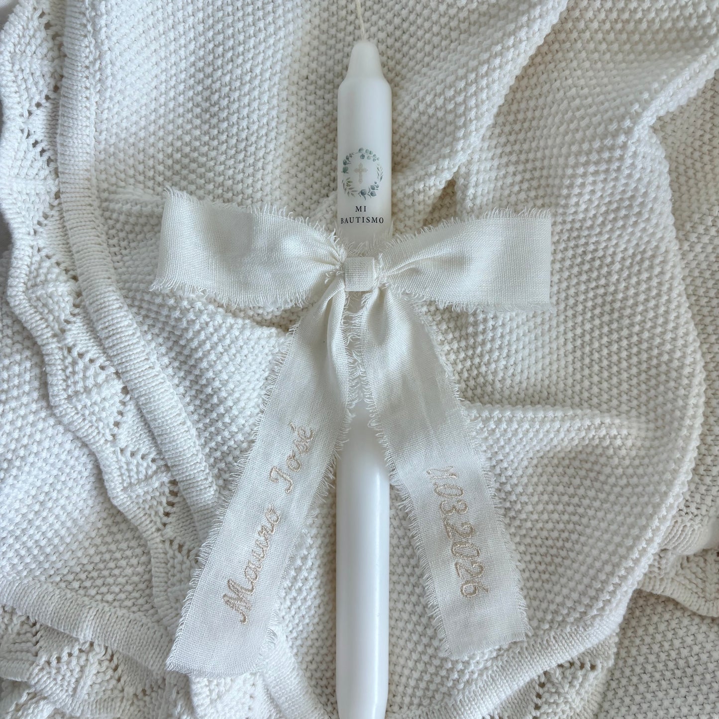 Baptism Candle: Embroidered linen bow